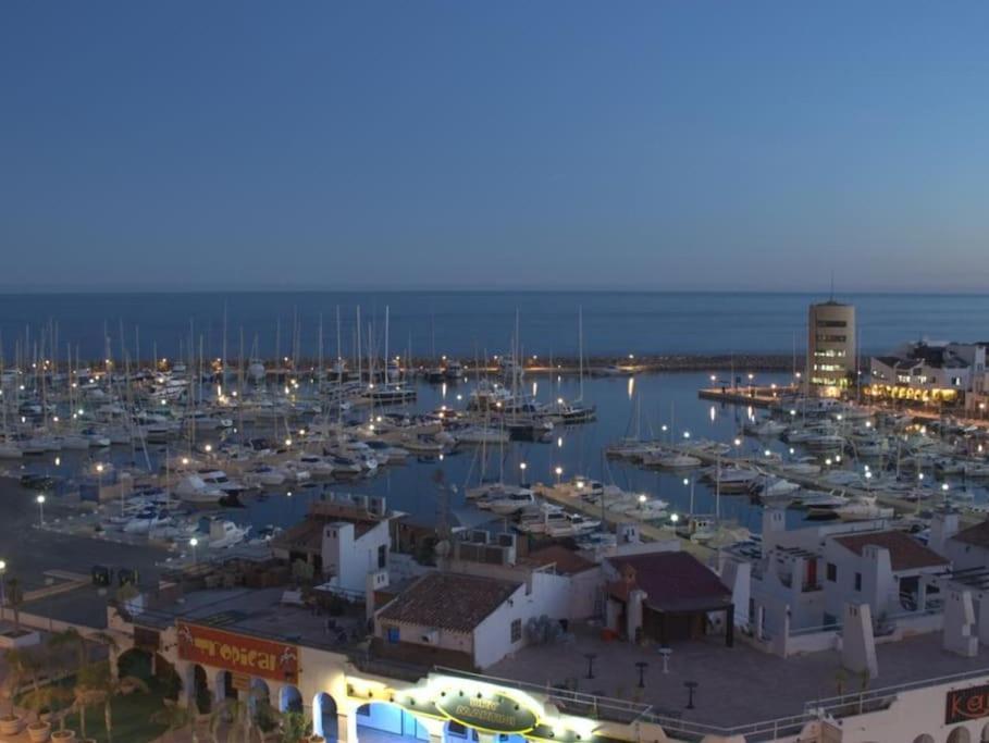 אגוואדולסה Apartamento En Primera Linea De Playa, Frente Al Puerto De Aguadulce מראה חיצוני תמונה